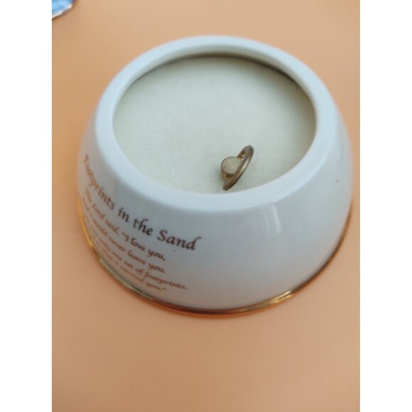 Ardleigh Elliot Footsteps In The Sand Heirloom Porcelain Music Box 2002 - Picture 15 of 15